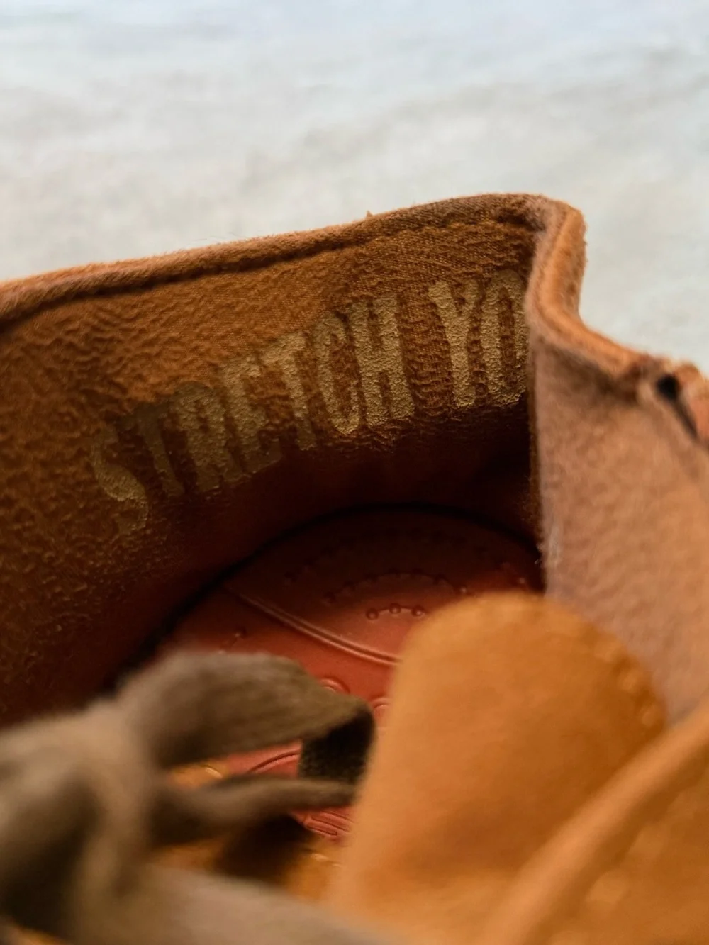 Crocs Men's Suede Leather Desert Chukka Boots Stretch Sole Comfort Size 13